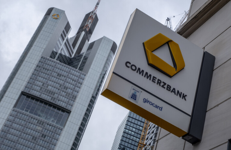 commerzbank berlin lopa hostile dunicredit est inacceptable