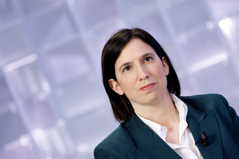 iran schlein le gouvernement doit dire clairement quil ne se laissera pas entrainer en guerre