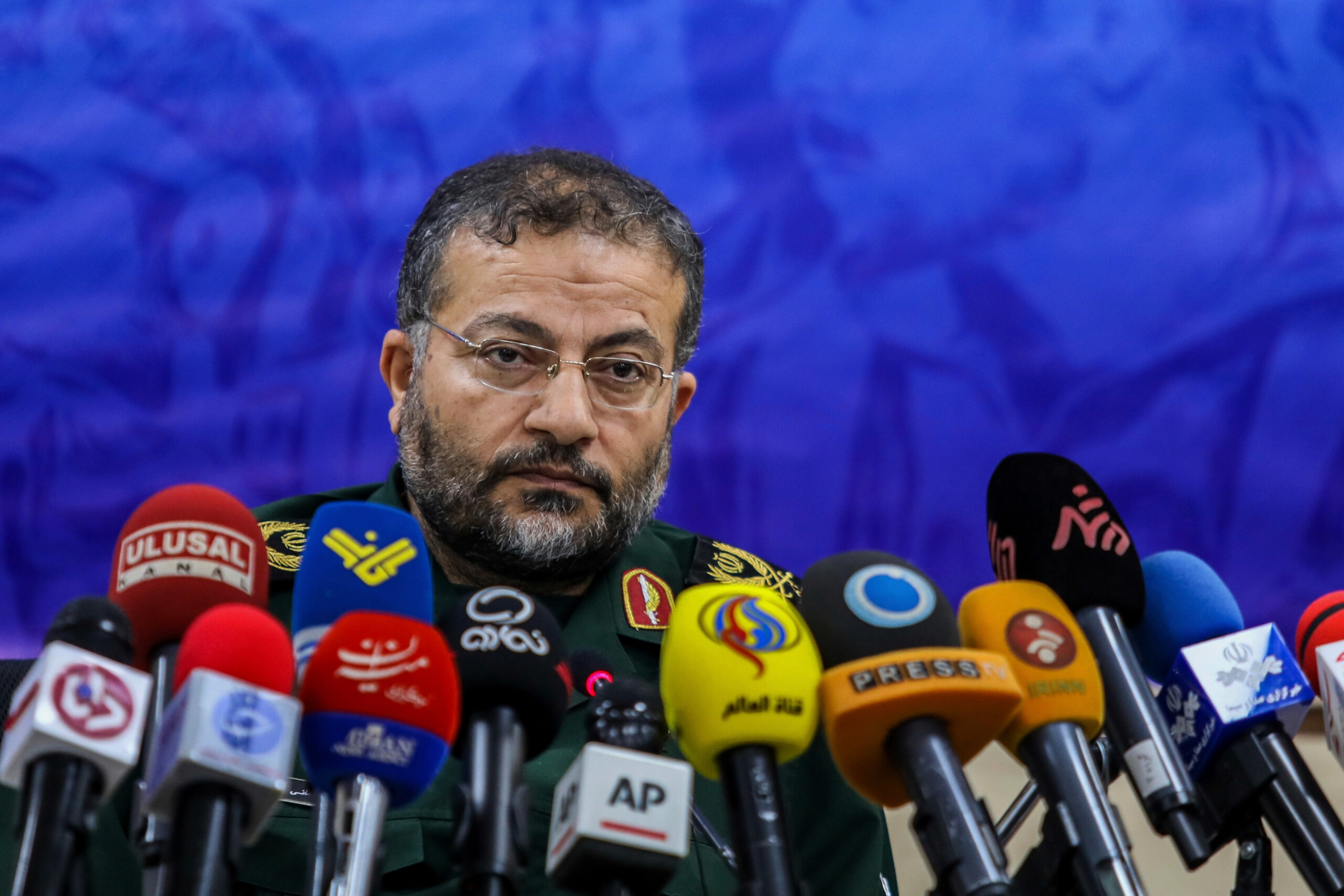 iran les pasdaran confirment la mort de soleimani chef des forces basij scaled