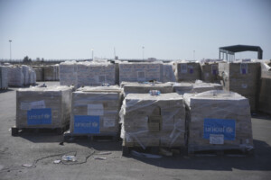 israel suspend lacheminement de laide de lunicef depuis legypte vers gaza