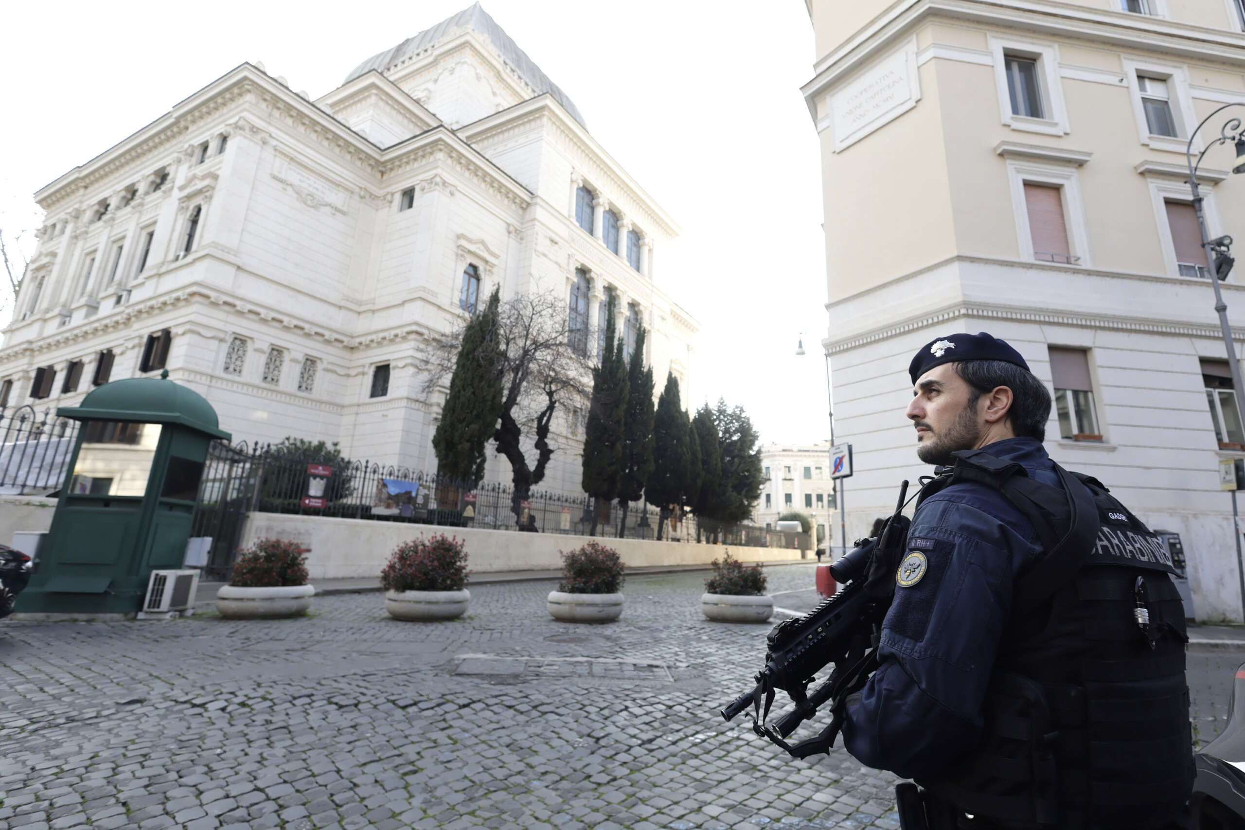rome cloture de lenquete sur lattentat contre la synagogue de 1982 cinq personnes risquent un proces scaled