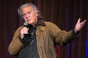 iran bannon meloni nest pas un pont entre les etats unis et lue