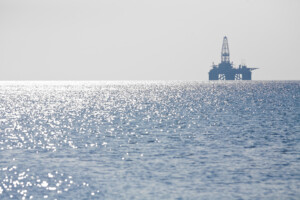 iran israel des cibles de teheran ont ete frappees pour la premiere fois dans la mer caspienne