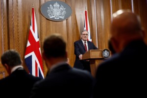 iran selon les medias londres autorise les etats unis a utiliser ses bases pour des operations dans le detroit dormuz