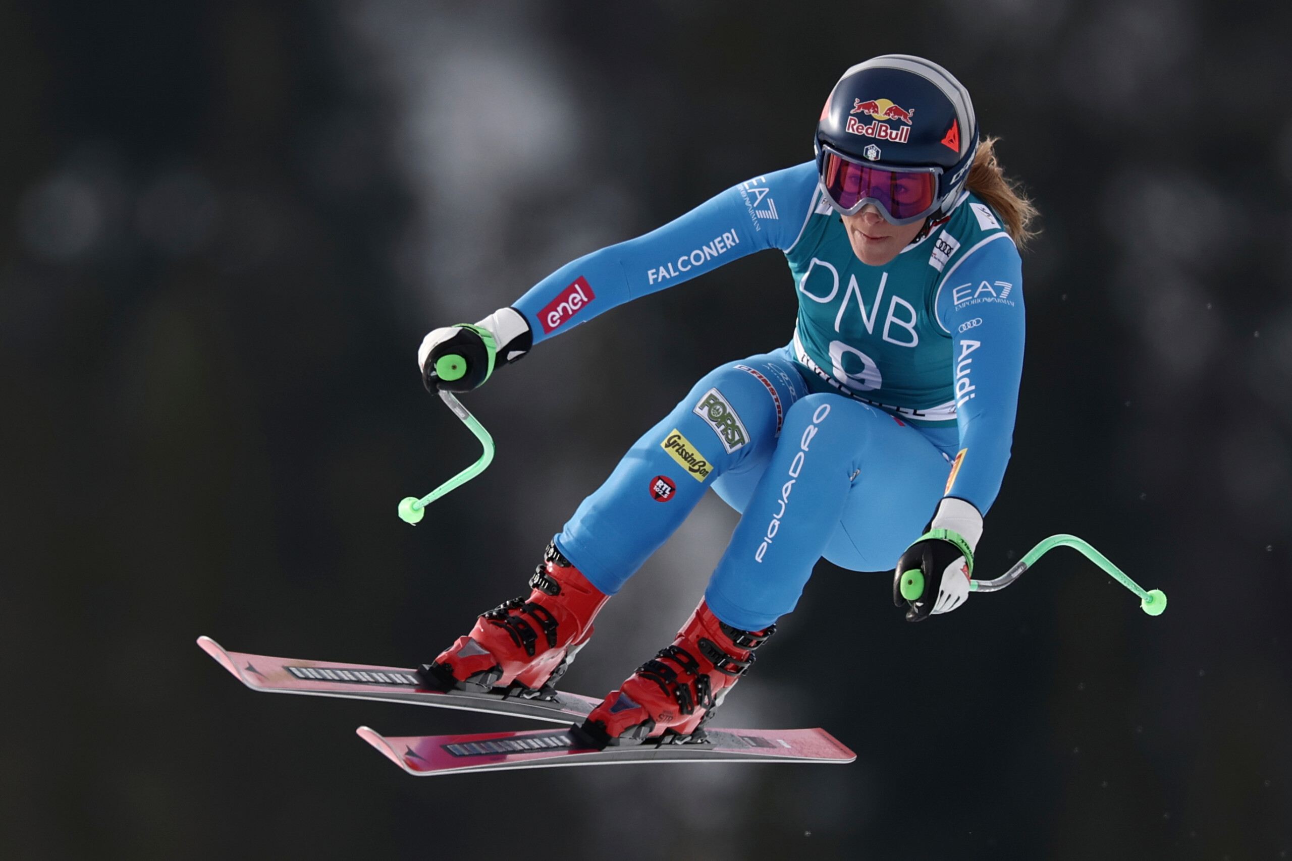 ski sofia goggia remporte la coupe du super g en larmes scaled