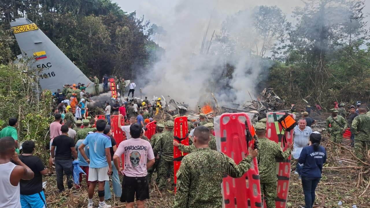 colombie un avion militaire secrase le bilan seleve a au moins 66 morts
