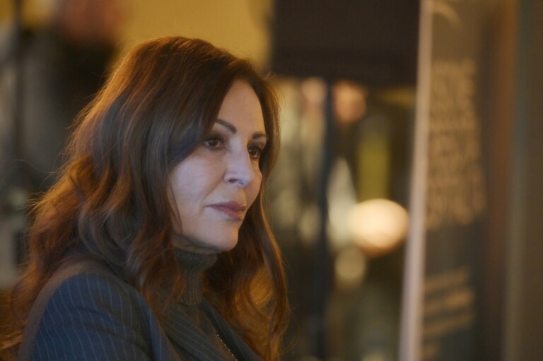 gouvernement lundi la chambre des deputes examinera la motion de censure deposee par mme santanche