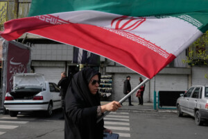 iran teheran refuse le cessez le feu des negociations illogiques