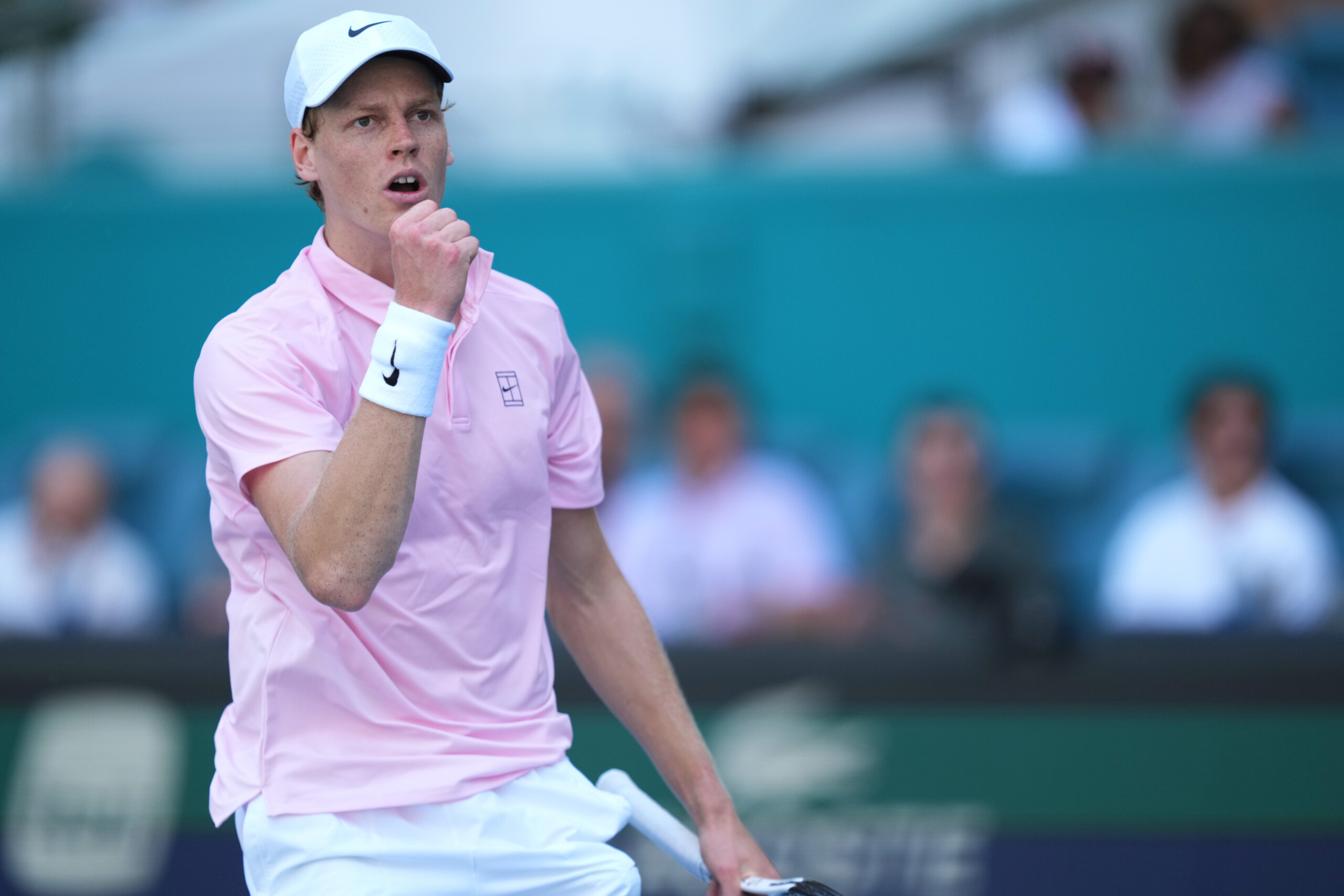 Tennis : ATP Miami, Sinner bat Zverev en deux sets et se qualifie pour la finale contre Lehecka 1 tennis atp miami sinner bat zverev en deux sets et se qualifie pour la finale contre lehecka scaled