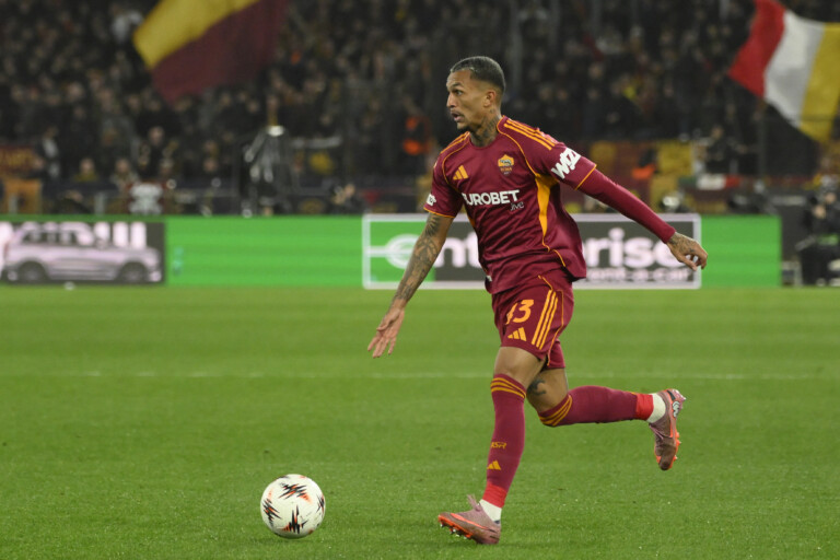 football rome blessure au biceps femoral pour wesley un mois darret