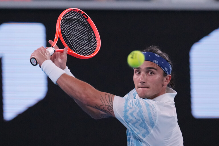 atp marrakech bellucci en huitiemes de finale pour le derby contre darderi