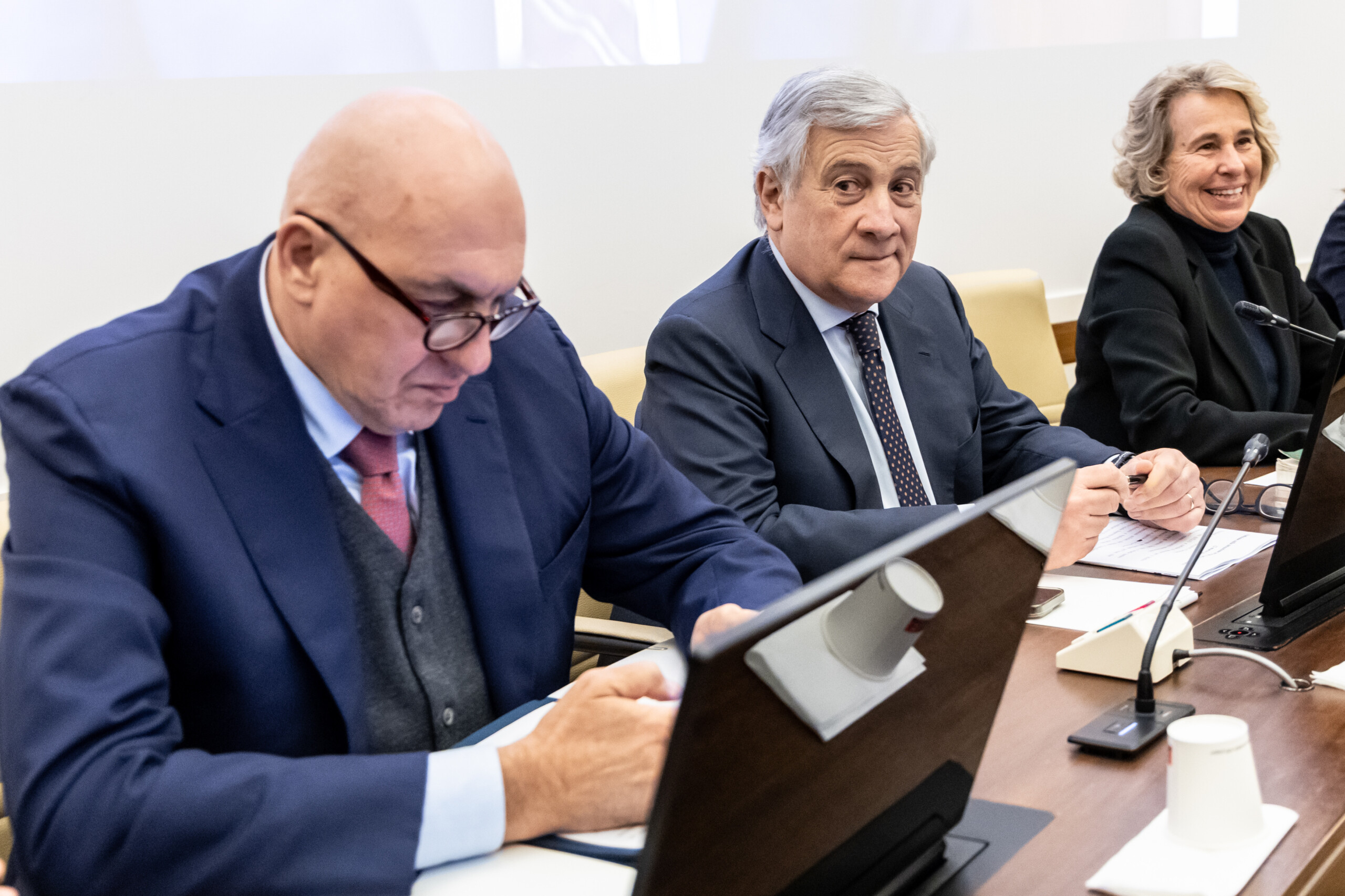 iran m crosetto sentretient avec mme vautrin une vive inquietude face aux attaques contre la finul scaled