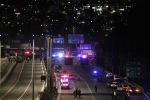 iran tirs de missiles contre israel au moins dix explosions a jerusalem