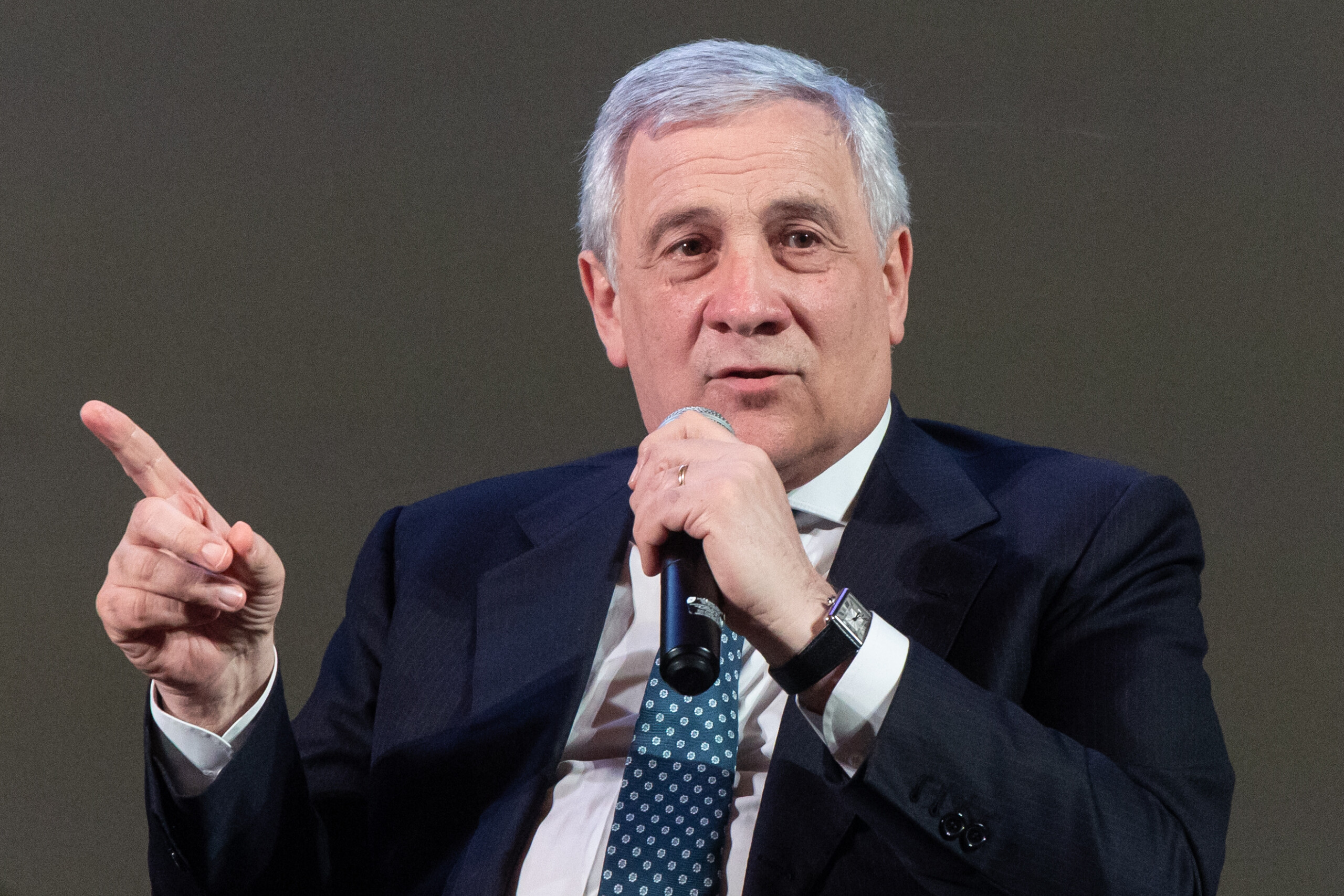 Ukraine : M. Tajani à Kiev pour une réunion informelle des ministres des Affaires étrangères de l'UE 1 ukraine m tajani a kiev pour une reunion informelle des ministres des affaires etrangeres de lue scaled