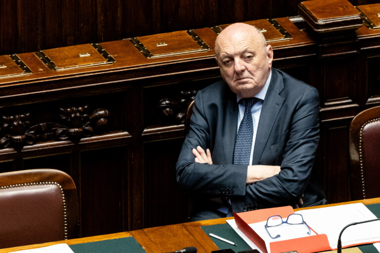 carburants pichetto des rationnements si necessaire avec un choc total des reserves pour un mois