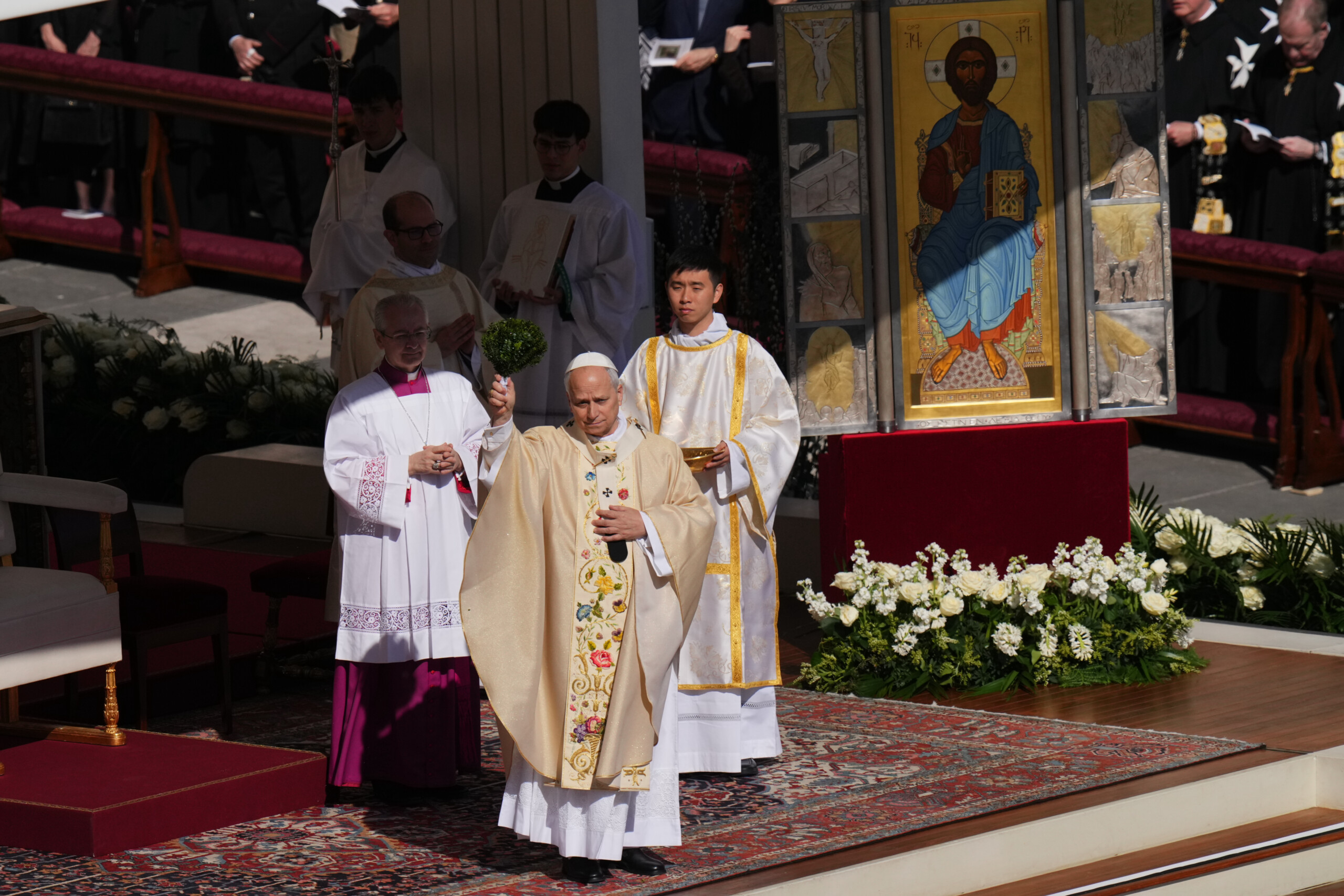 Pâques, le Pape : « La mort guette à travers les guerres et les injustices, mais ce n'est pas le destin de la vie » 1 paques le pape la mort guette a travers les guerres et les injustices mais ce nest pas le destin de la vie scaled