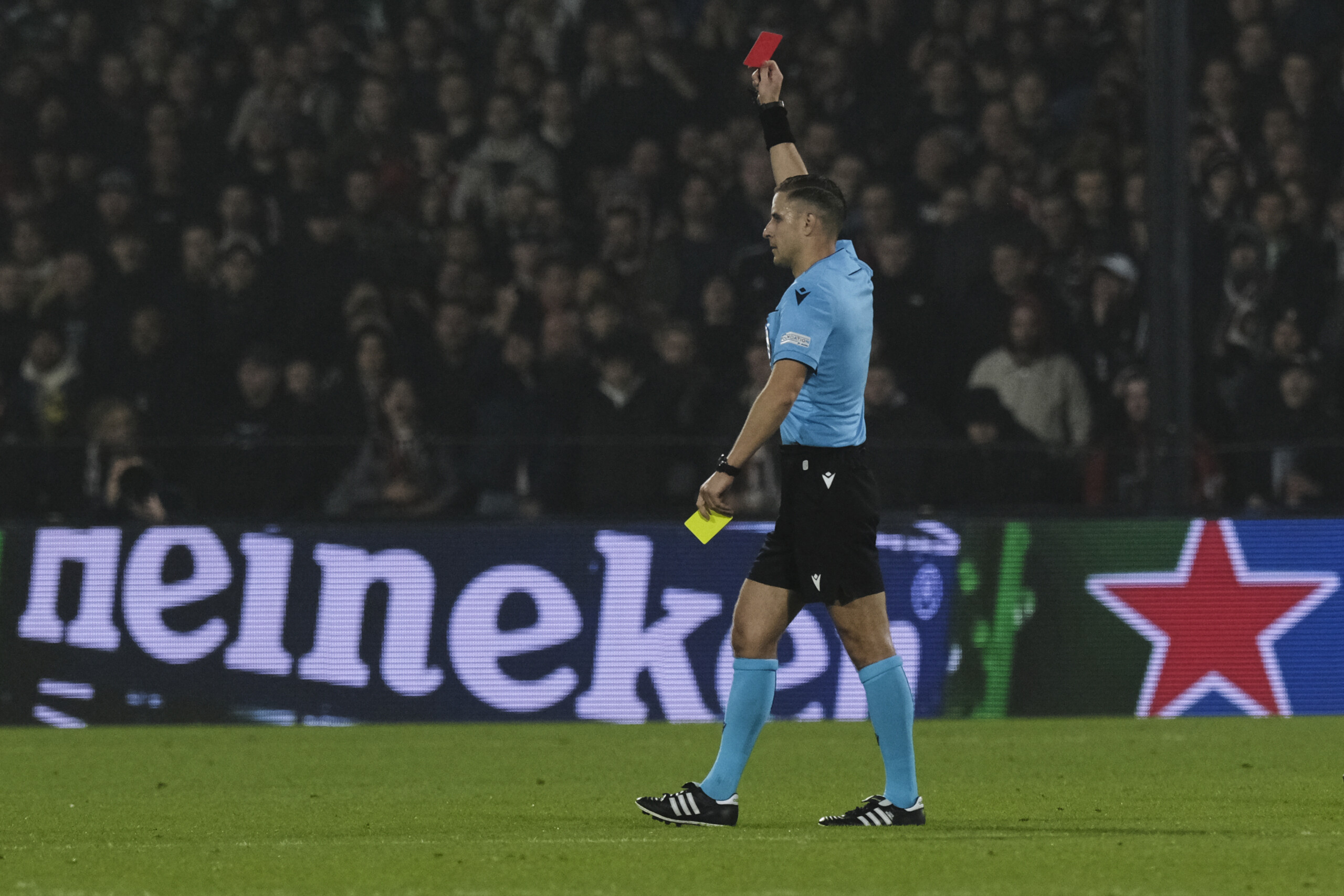 Conference League : Rumsas arbitrera le match Crystal Palace-Fiorentina 1 conference league rumsas arbitrera le match crystal palace fiorentina scaled