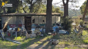 saisie de 5 tonnes de dechets dangereux sur lile delbe