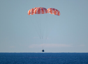 espace capsule orion amerrie avec succes mission artemis ii terminee