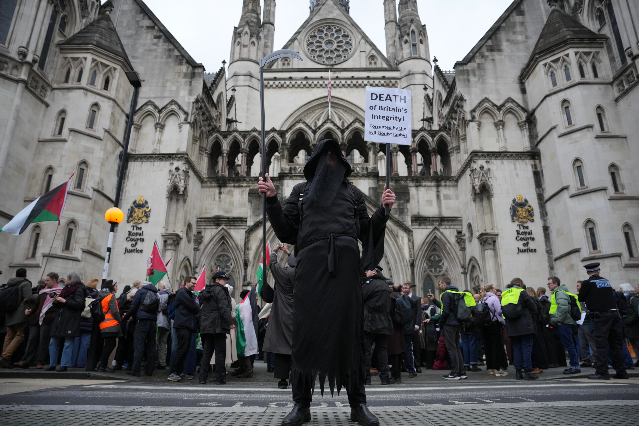 Londres : manifestation en soutien à Palestine Action : 200 arrestations 1 londres manifestation en soutien a palestine action 200 arrestations scaled