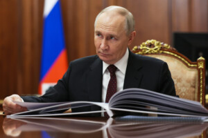 ukraine kremlin pas de prolongation de la treve si kiev naccepte pas nos conditions