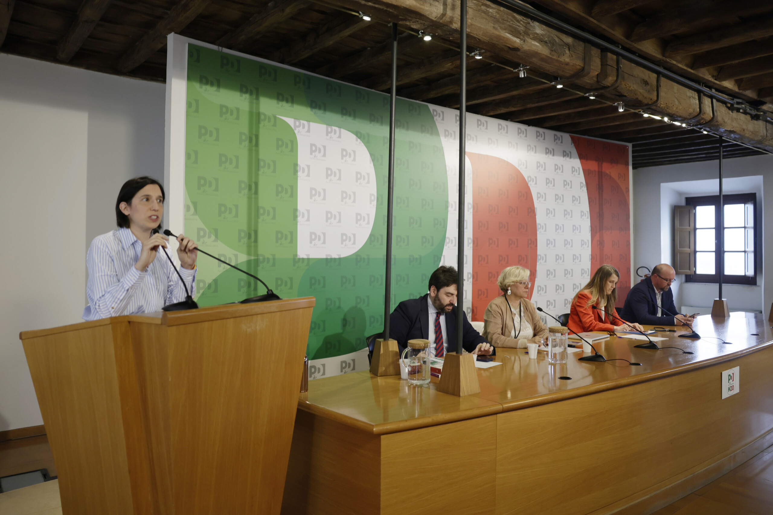 gouvernement schlein sans vision je ne sais pas sil arrivera jusqua la fin de la legislature scaled