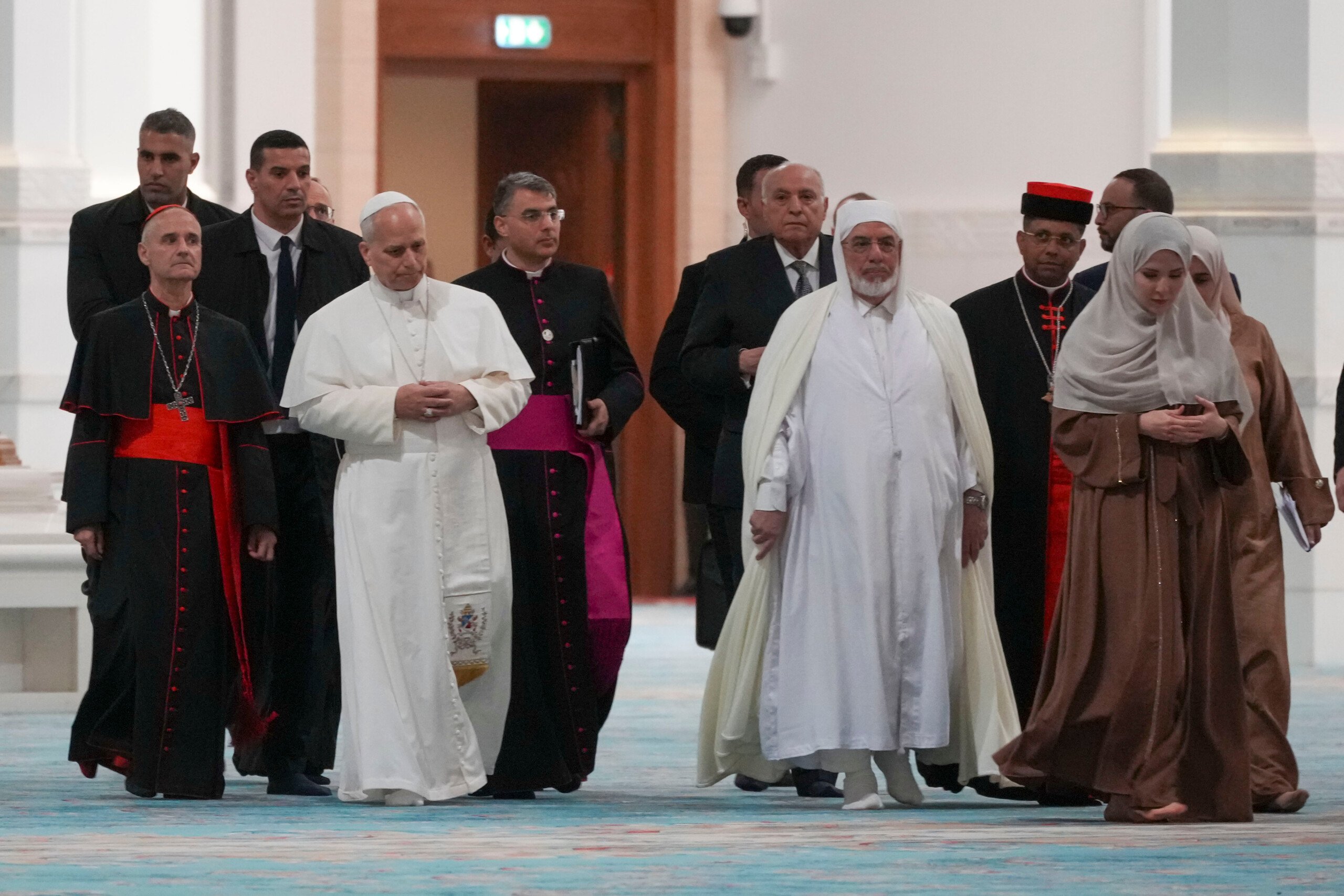 pape non a la presomption dautosuffisance nous avons besoin les uns des autres scaled