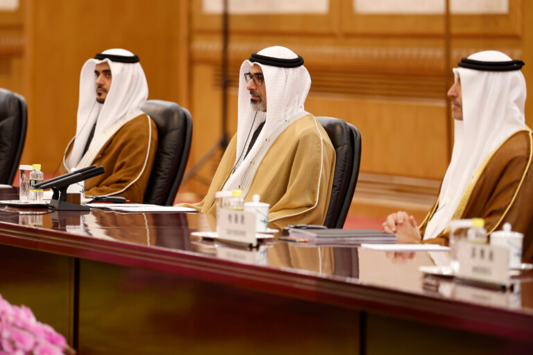 iran xi rencontre le prince emirati bin zayed en chine et presente un plan de paix en quatre points