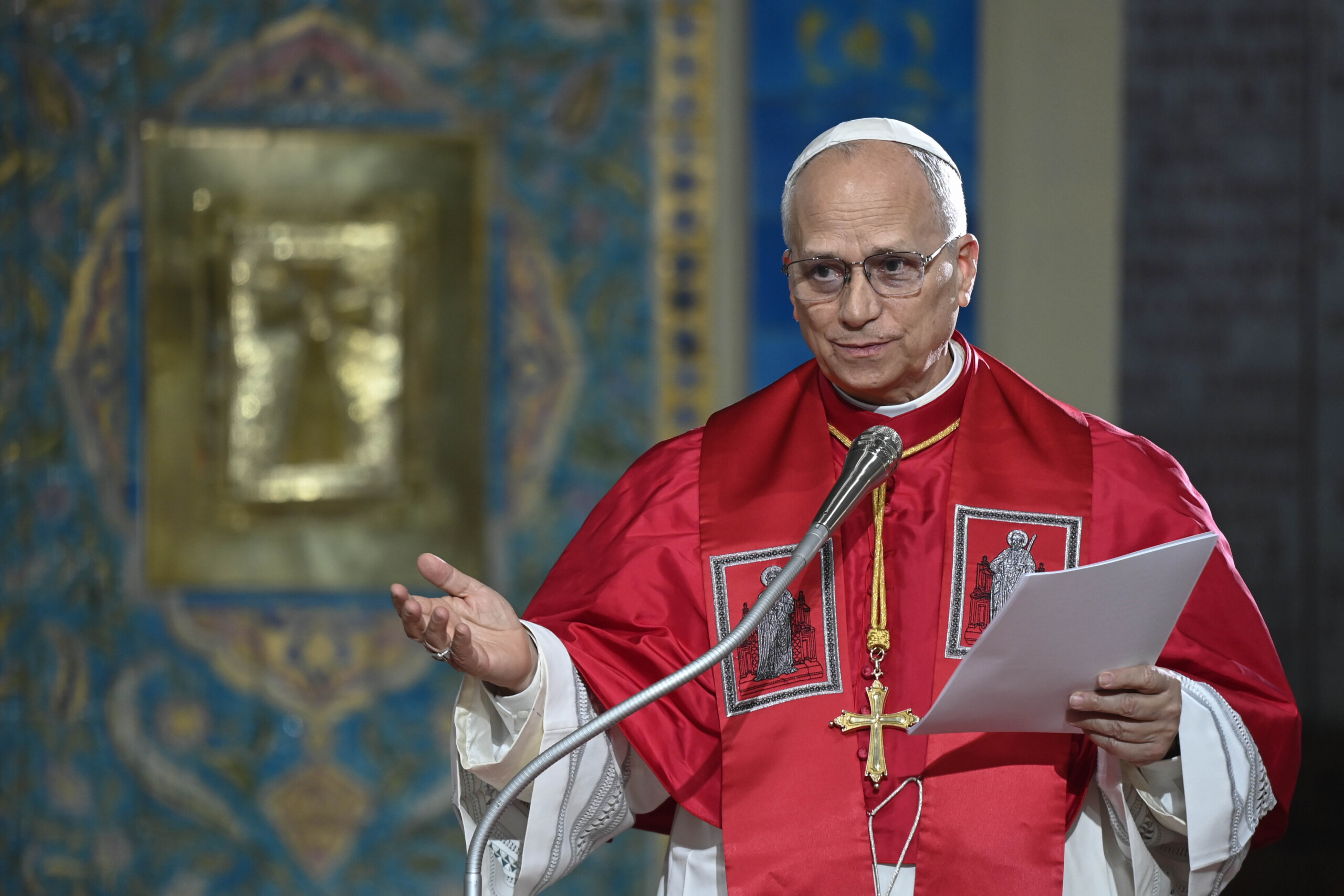 le pape la democratie nest saine que lorsquelle repose sur une veritable vision de la personne humaine scaled