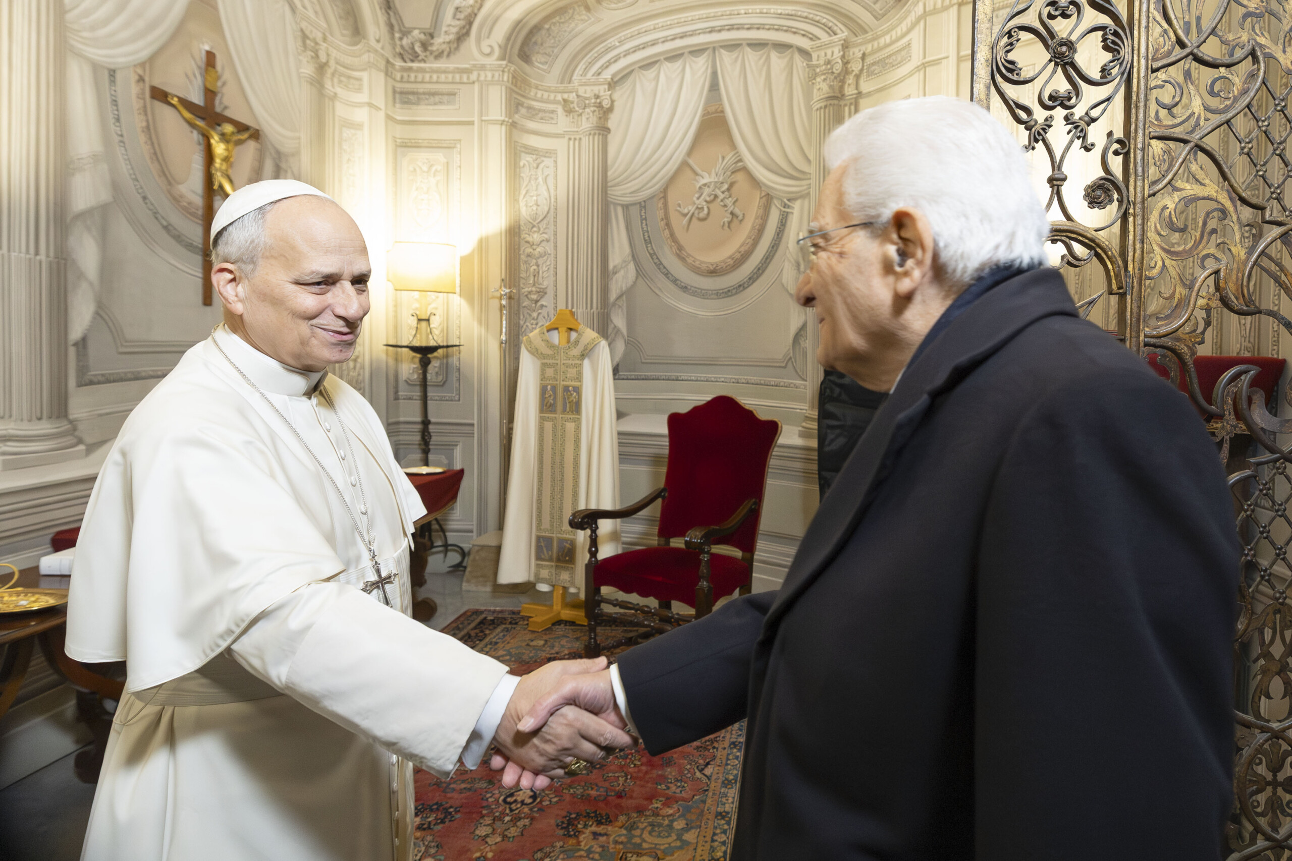 le pape leon xiv mattarella il met en garde contre le danger de lautosatisfaction un devoir de reconnaissance scaled