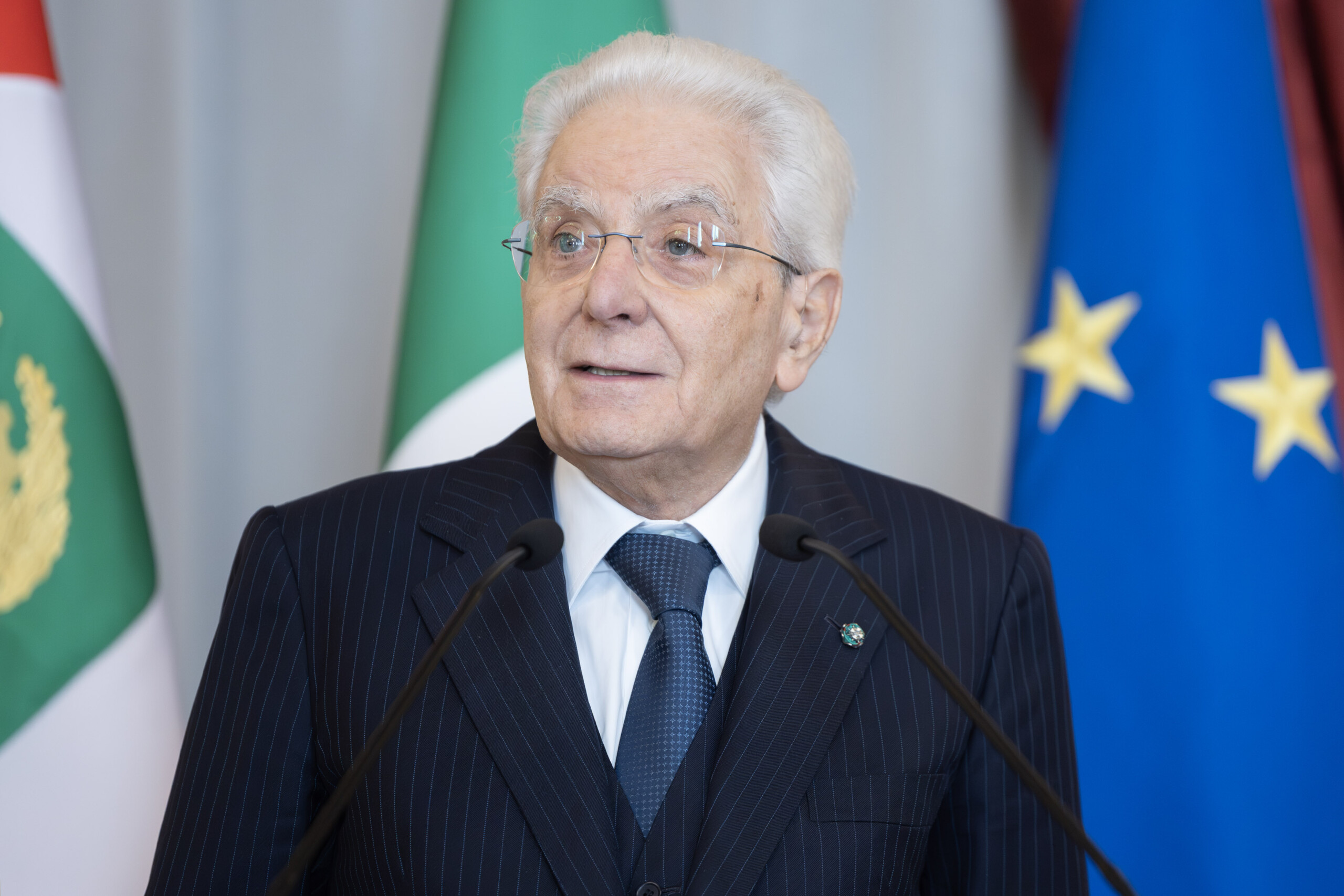 mattarella le pouvoir peut griser je conseille aux puissants de faire preuve dautoderision pour eviter lembarras scaled
