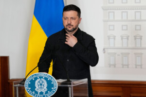 ukraine zelensky nous pouvons collaborer avec litalie pour la production de systemes de defense antiaerienne