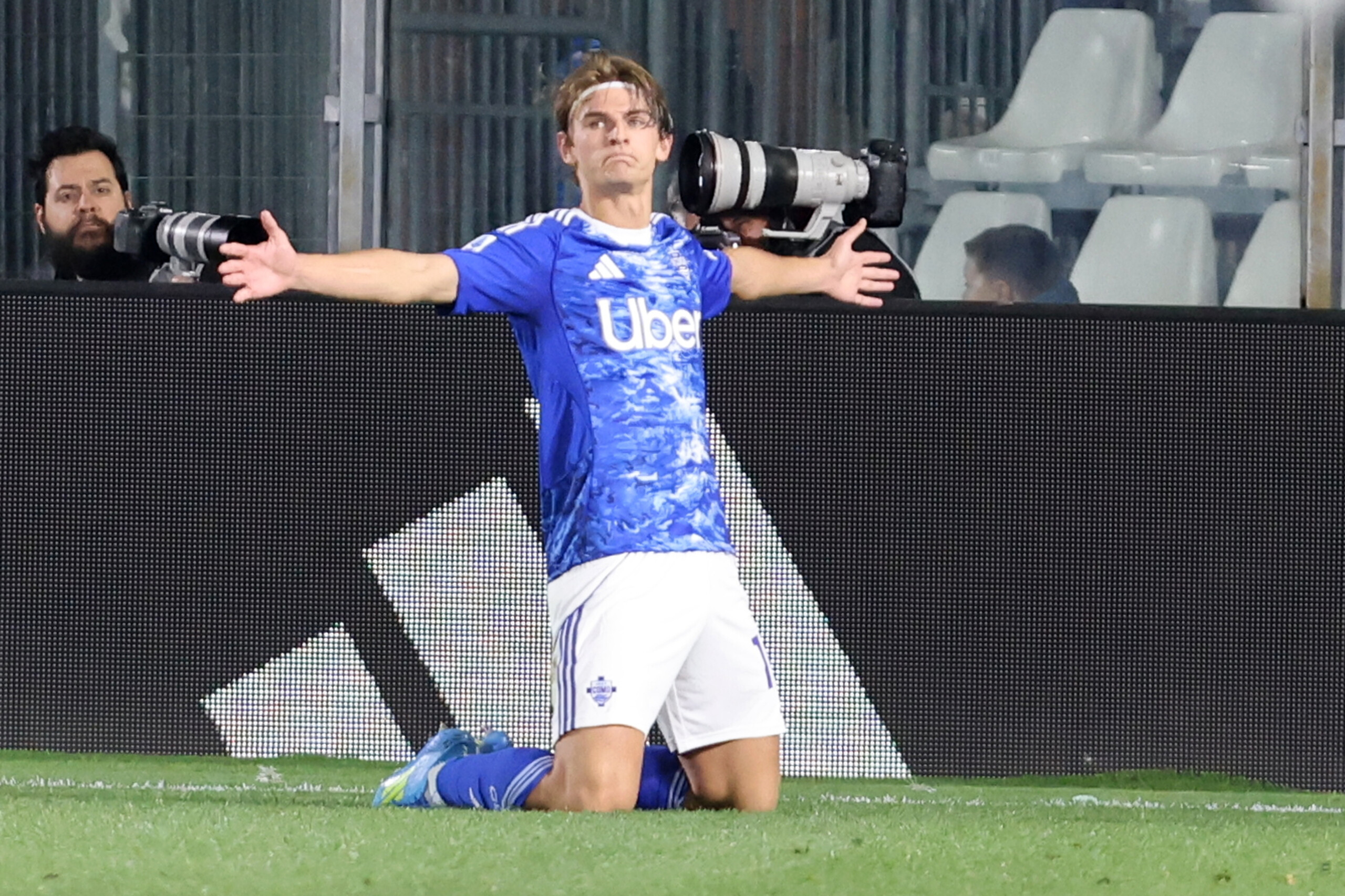 football nico paz je reve de la coupe du monde avec messi pour linstant je ne pense pas au real madrid scaled