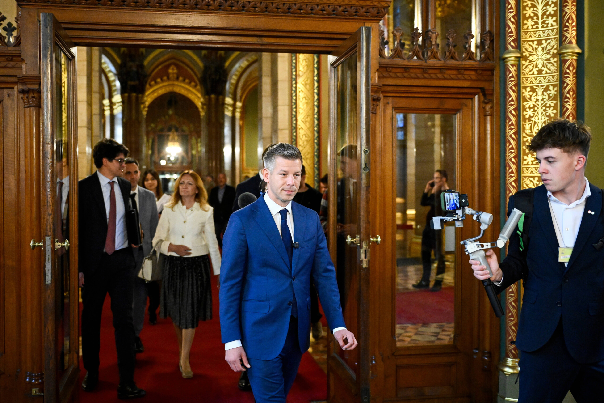 hongrie la commission europeenne discute avec le gouvernement pour debloquer des fonds geles scaled