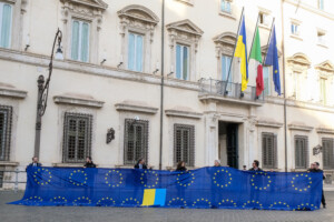 ukraine le feu vert pour un pret de 90 milliards devrait etre donne mercredi