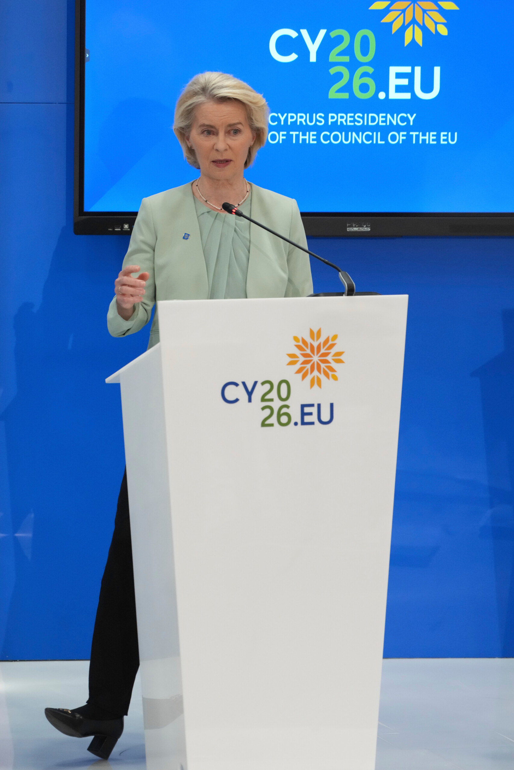 ue von der leyen miser sur les energies renouvelables et les petits reacteurs nucleaires scaled