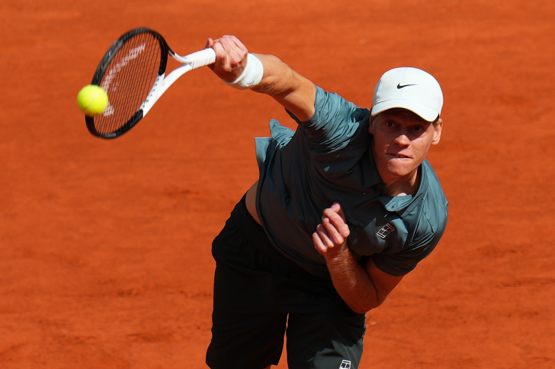 tennis jannik sinner il faut revoir la programmation de la session du soir commencer a 20h est trop tard