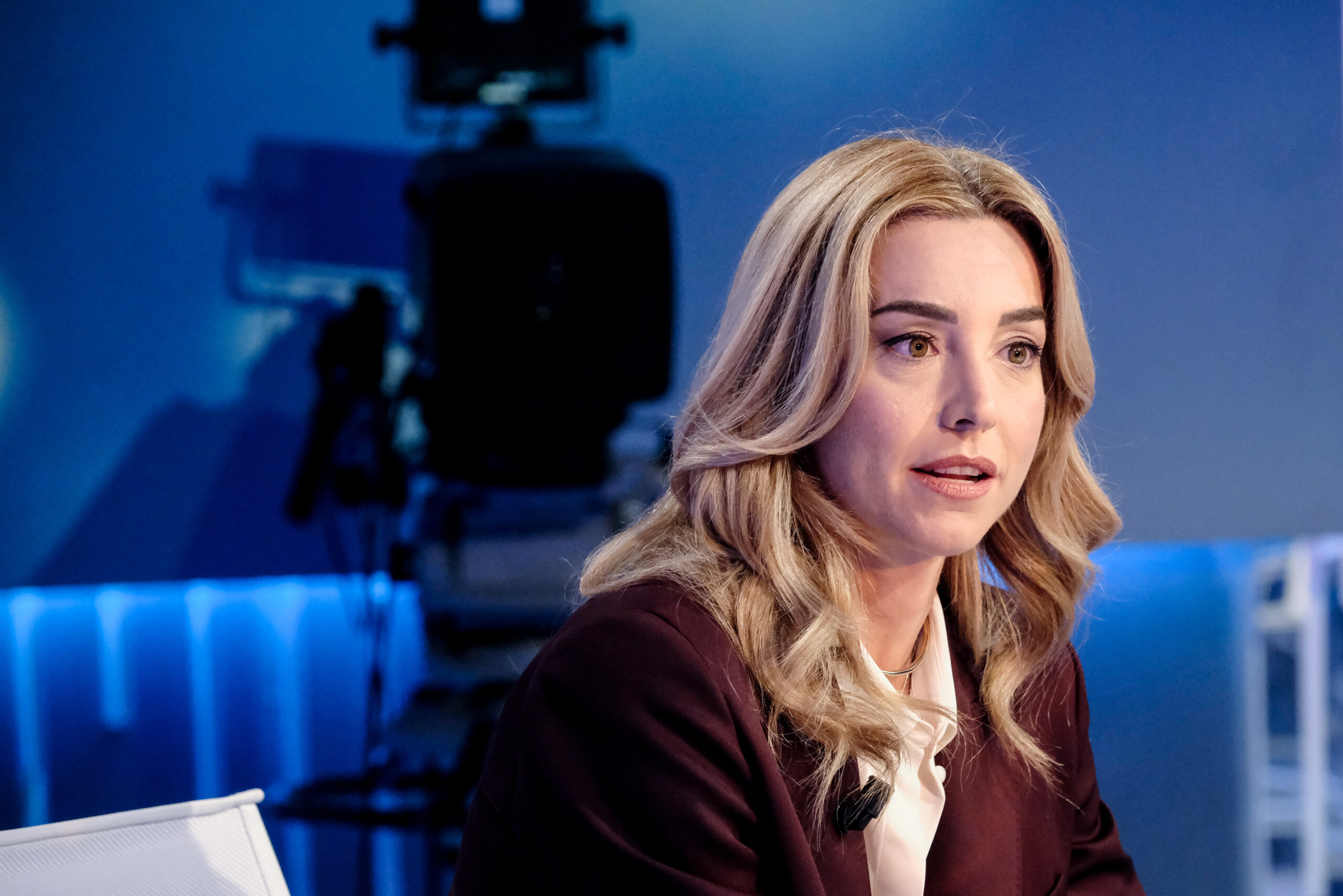 genes salis ceux qui proferent des insultes sur les reseaux sociaux devront payer et les fonds seront reverses a des oeuvres caritatives scaled