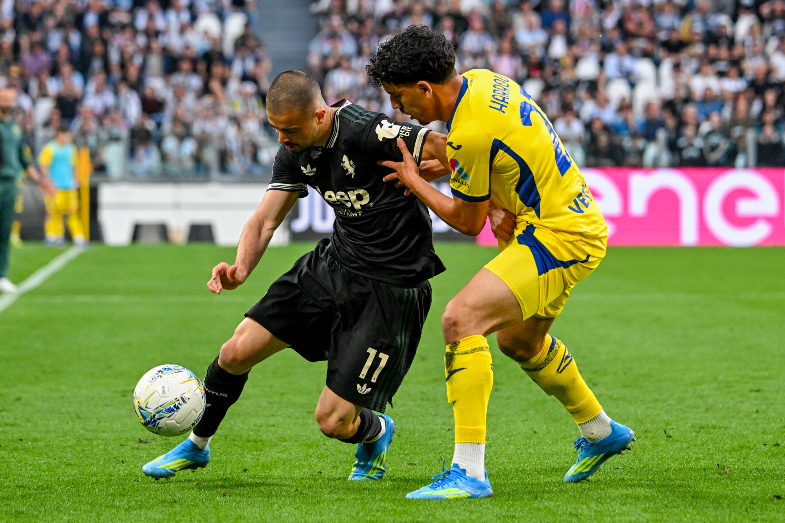 football serie a juventus verone 1 1 scaled