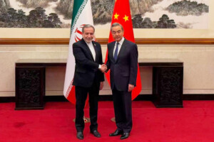 iran wang yi a araghchi un cessez le feu total est necessaire