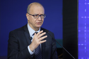 ecole gaffe valditata sur p mattarella tue par br ministre polemique sterile