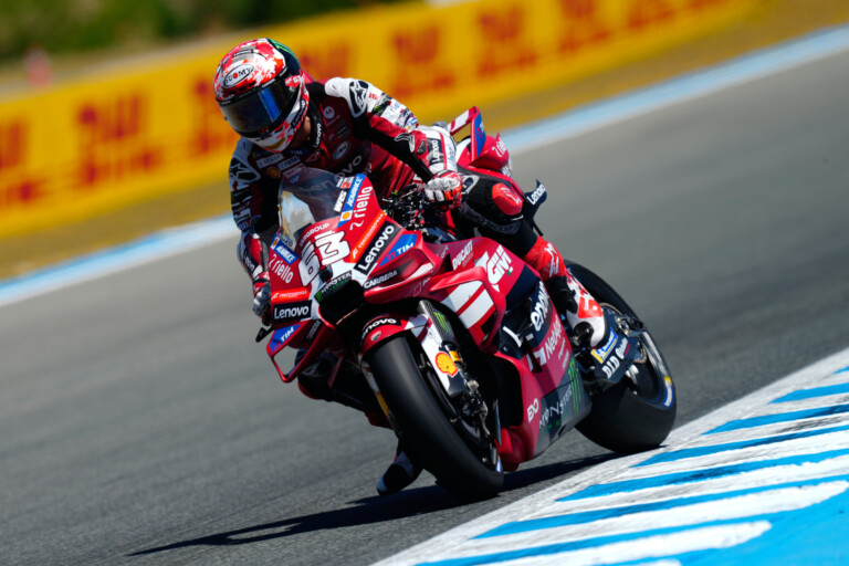 motogp bagnaia ducati en difficulte mais jarrive au mans motive