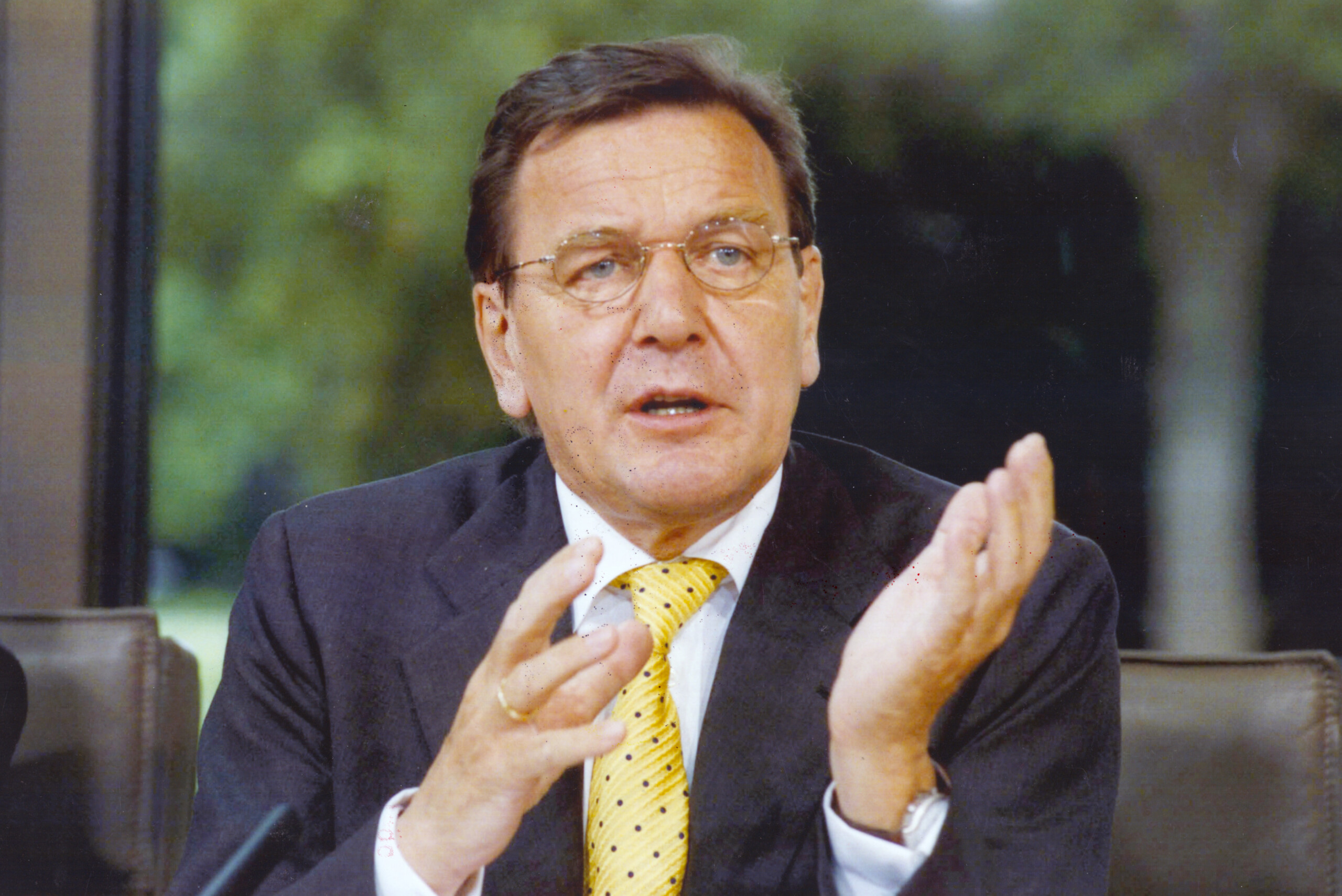 ukraine berlin schroder il na pas fait preuve dimpartialite scaled