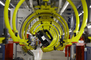 istat en mars la production en hausse de 07 par rapport au mois precedent et de 15 par rapport a lannee precedente
