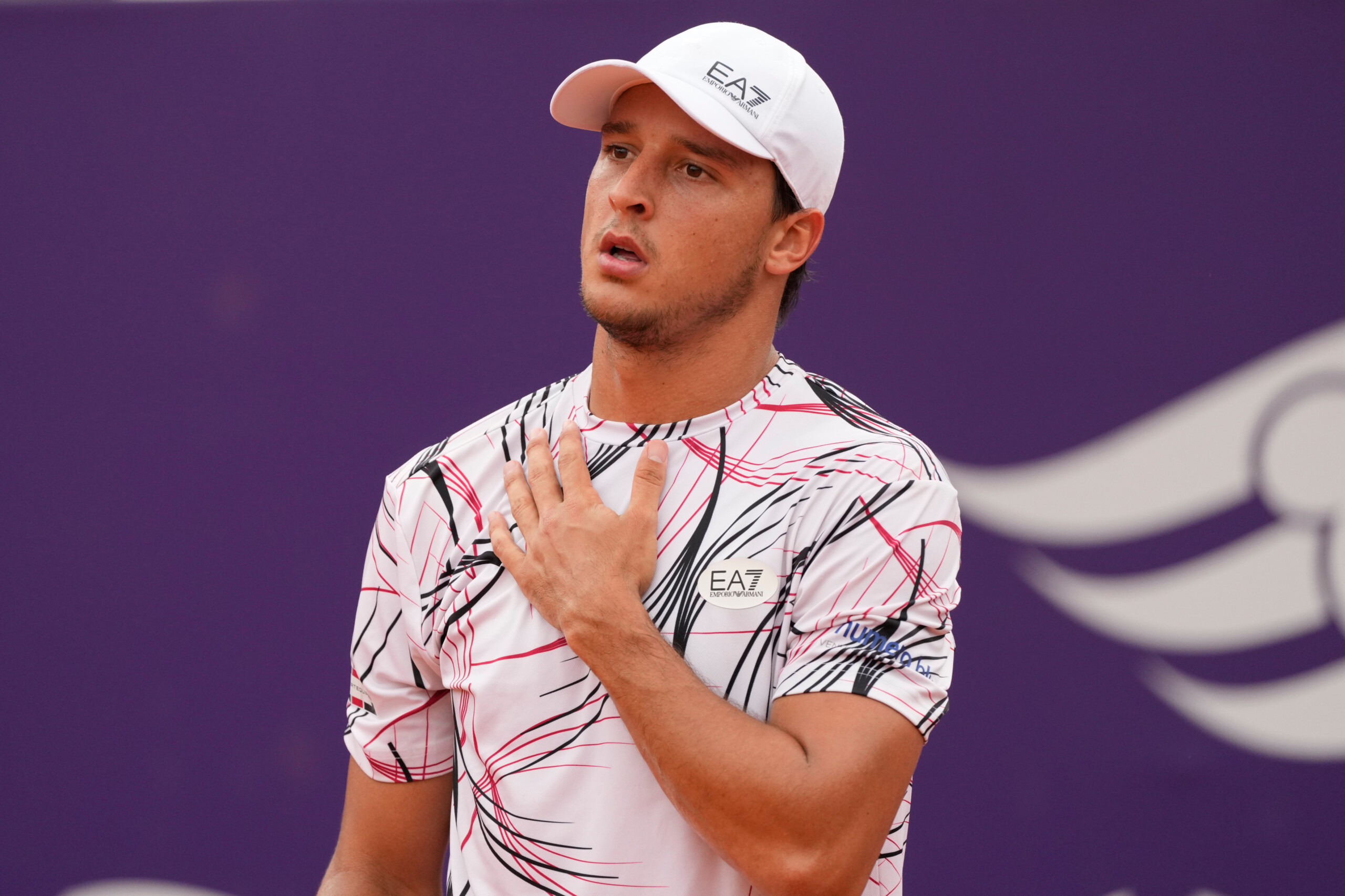 open ditalie exploit de darderi qui bat zverev apres avoir remonte le score et se qualifie pour les quarts de finale scaled