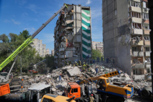 ukraine le bilan des raids russes sur kiev seleve desormais a 24 morts dont 3 enfants