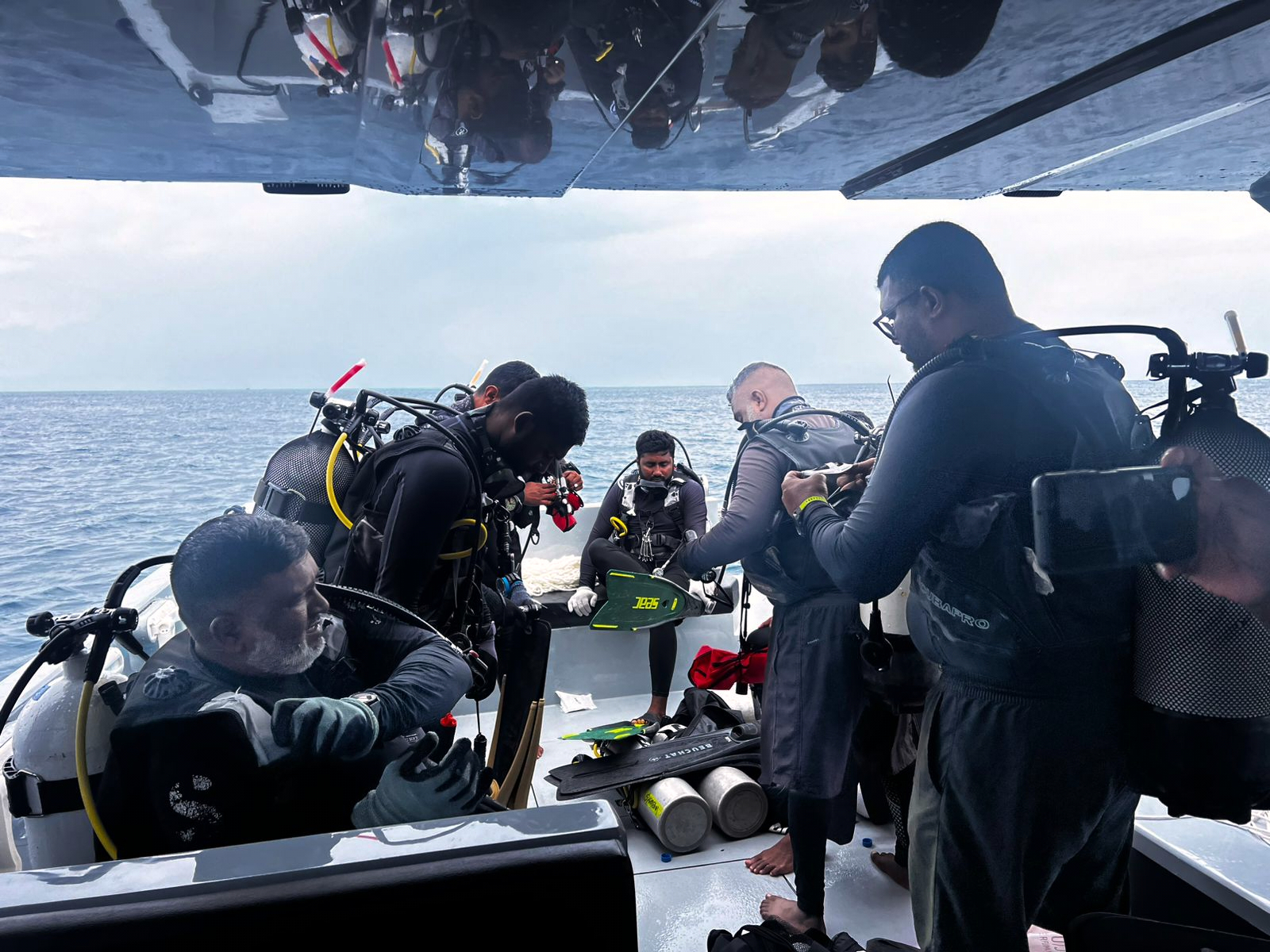 maldives medias un sous marin mort engage dans des operations de recherche italiennes