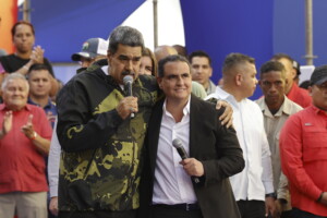 venezuela le gouvernement expulse vers les etats unis saab un fidele de maduro