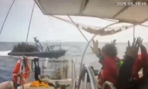 flottille global sumud 27 bateaux interceptes 12 italiens a bord