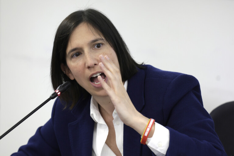 flottille schlein le gouvernement et lue doivent oeuvrer pour une liberation immediate et le deblocage de laide